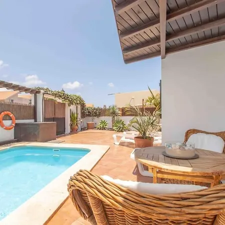 Rustica -heated Pool & Garden Near The Βίλα *