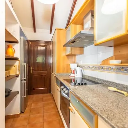 Βίλα Rustica -heated Pool & Garden Near The