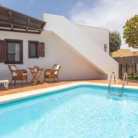 Villa Rustica -heated Pool & Garden Near The *