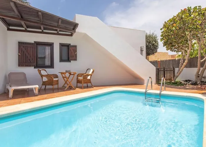 Villa Rustica -heated Pool & Garden Near The *