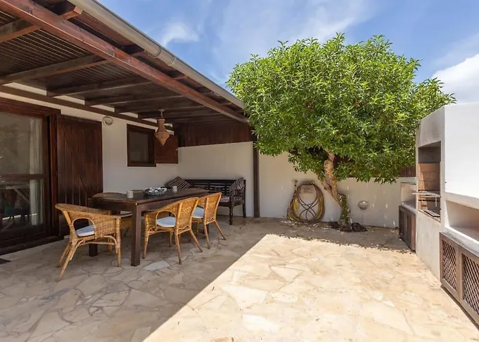 Rustica -heated Pool & Garden Near The كوراليهو