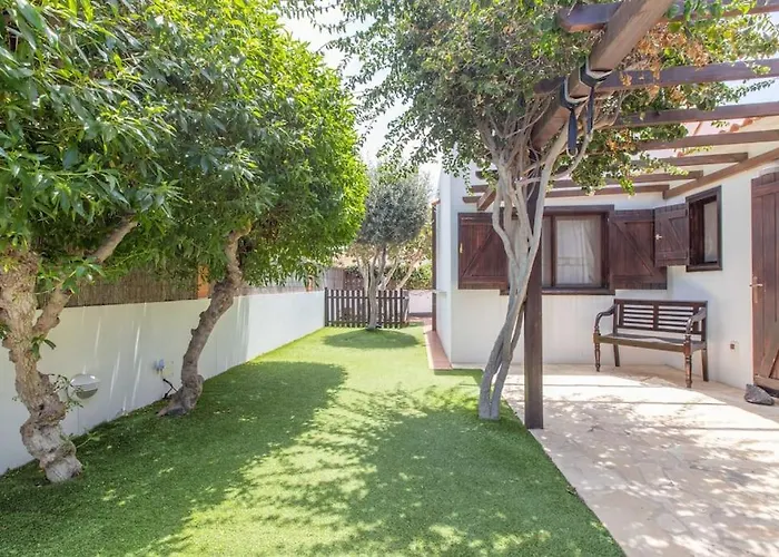 Rustica -heated Pool & Garden Near The * كوراليهو